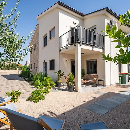 Vakantiehuis Le Vito By Interhome Tribalj