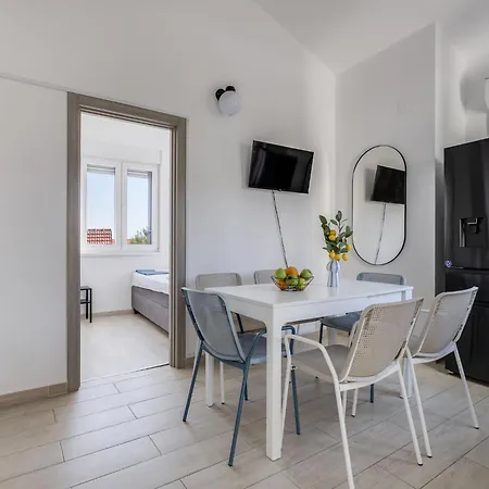 Vakantiehuis Le Vito By Interhome Tribalj